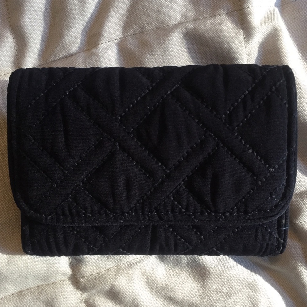 Vera Bradley Riley Trifold Wallet | Classic Navy